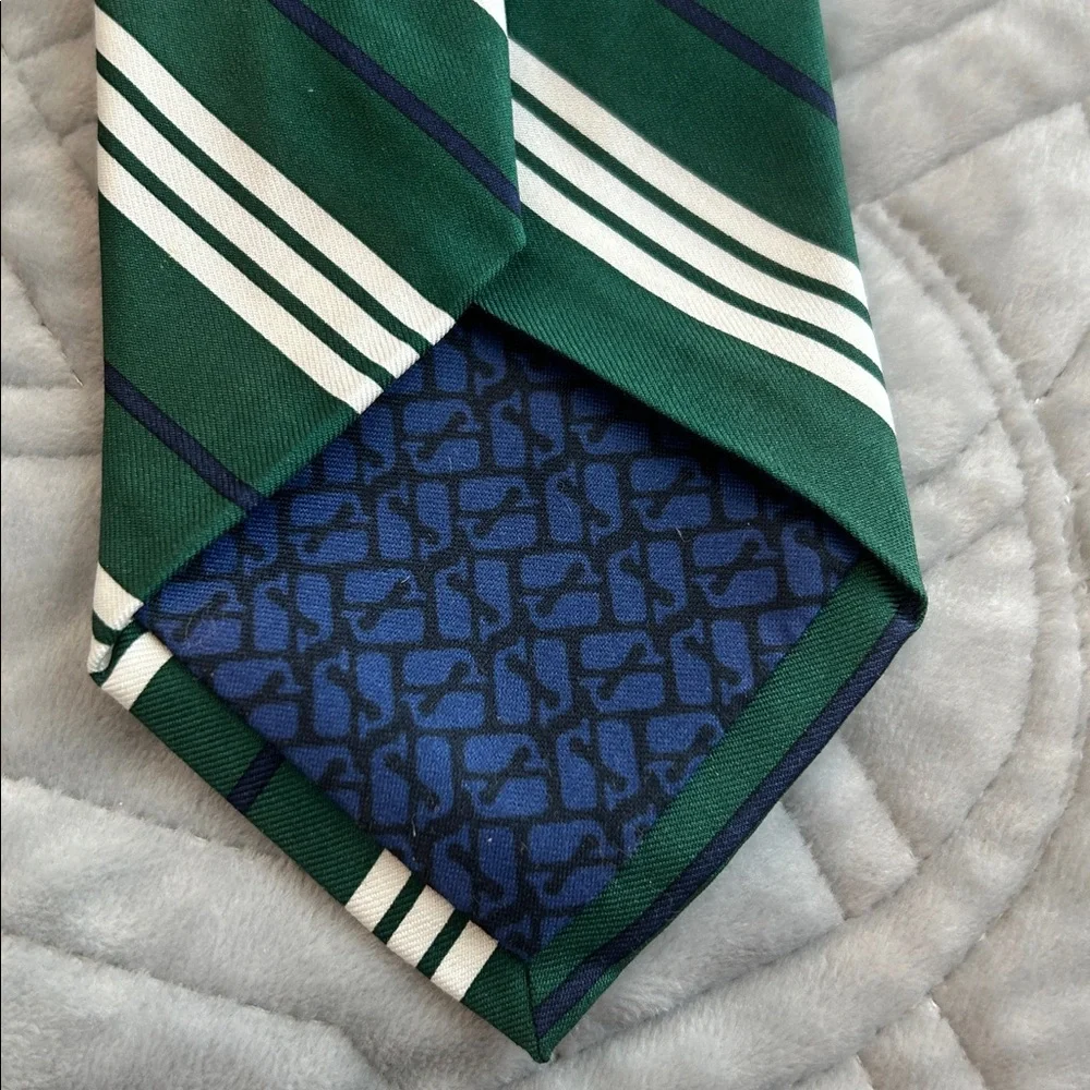 VINEYARD VINES Men’s Candy Stripe Printed Tie in Charleston Green